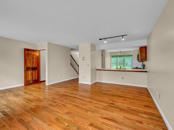 60 Padanaram Road G53, Danbury CT 06811