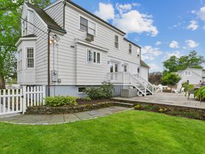 14 Dill Road, Fairfield CT 06824