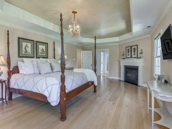 21 Schoolhouse Place, Ridgefield CT 06877
