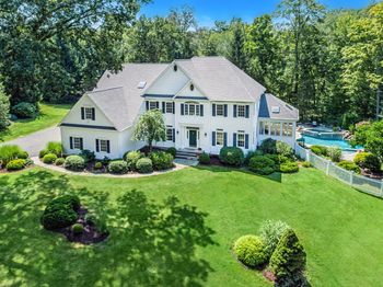 21 Schoolhouse Place