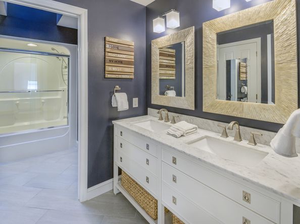 21 Schoolhouse Place, Ridgefield CT 06877