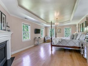 21 Schoolhouse Place, Ridgefield CT 06877