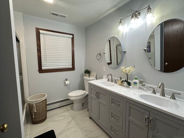 450 Emerald Place, Stratford CT 06614