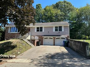 450 Emerald Place, Stratford CT 06614