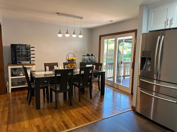 450 Emerald Place, Stratford CT 06614