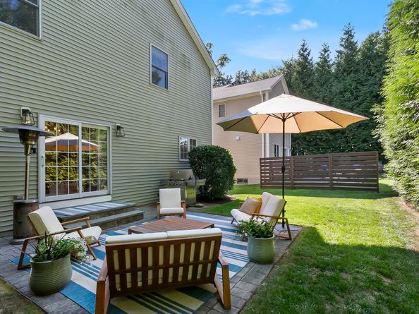 24 Warsaw Street, Fairfield CT 06825