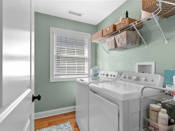 24 Warsaw Street, Fairfield CT 06825