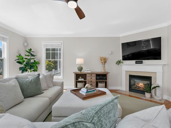 24 Warsaw Street, Fairfield CT 06825