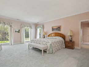 21 Queens Grant Drive, Fairfield CT 06824