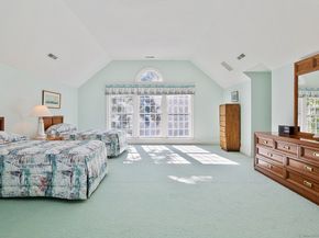 21 Queens Grant Drive, Fairfield CT 06824