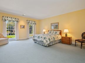 21 Queens Grant Drive, Fairfield CT 06824