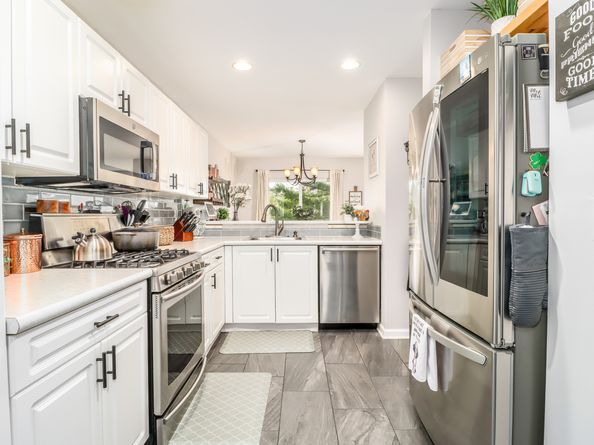 3003 Heartwood Lane 3003, Danbury CT 06811