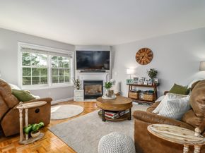 3003 Heartwood Lane 3003, Danbury CT 06811