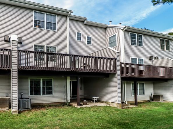 3003 Heartwood Lane 3003, Danbury CT 06811