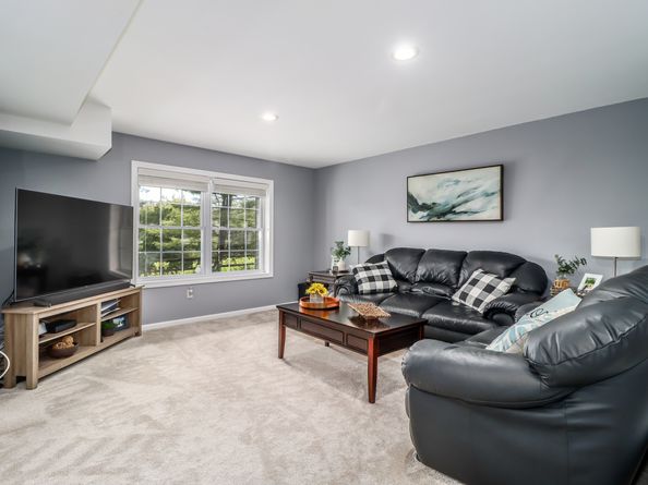 3003 Heartwood Lane 3003, Danbury CT 06811