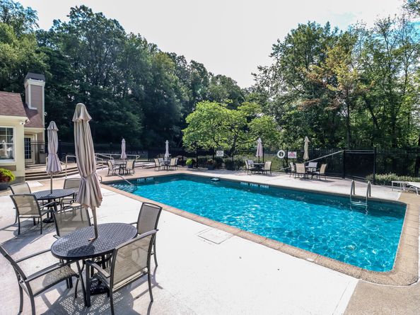 3003 Heartwood Lane 3003, Danbury CT 06811