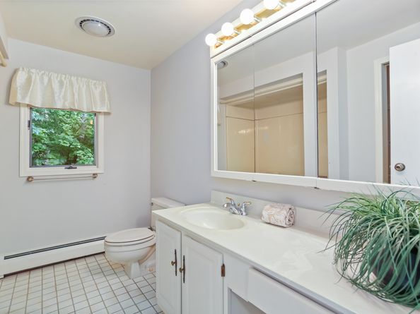 89 Cranbury Drive, Trumbull CT 06611