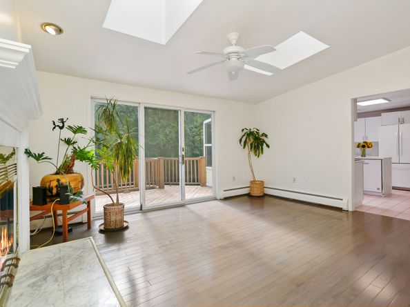 89 Cranbury Drive, Trumbull CT 06611
