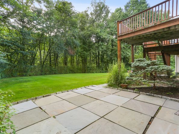 89 Cranbury Drive, Trumbull CT 06611