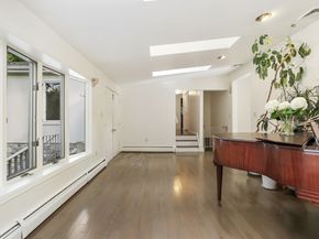 89 Cranbury Drive, Trumbull CT 06611