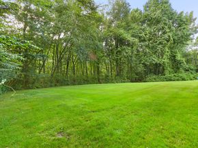 89 Cranbury Drive, Trumbull CT 06611