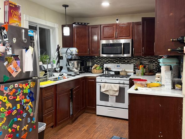 147 Helen Street, Bridgeport CT 06608