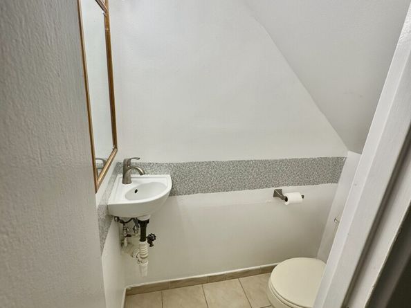 11 Nob Hill Circle 11, Bridgeport CT 06610