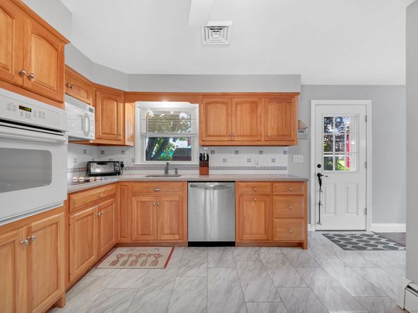 85 Clements Drive, Stratford CT 06614