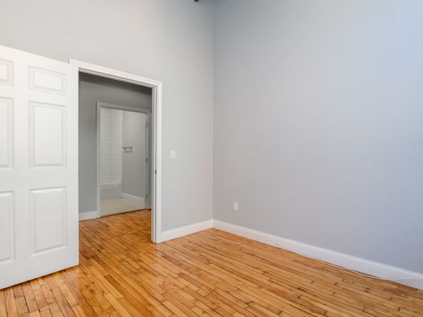 390 Charles Street APT 216, Bridgeport CT 06606