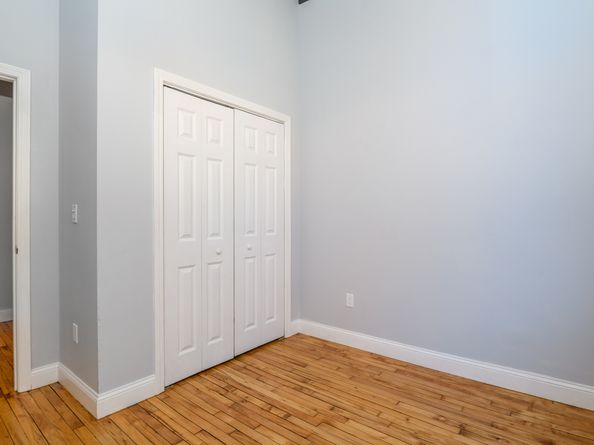 390 Charles Street APT 216, Bridgeport CT 06606