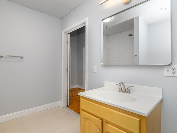 390 Charles Street APT 216, Bridgeport CT 06606