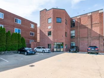 390 Charles Street