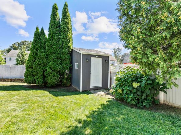 51 Blamey Circle, Stratford CT 06614