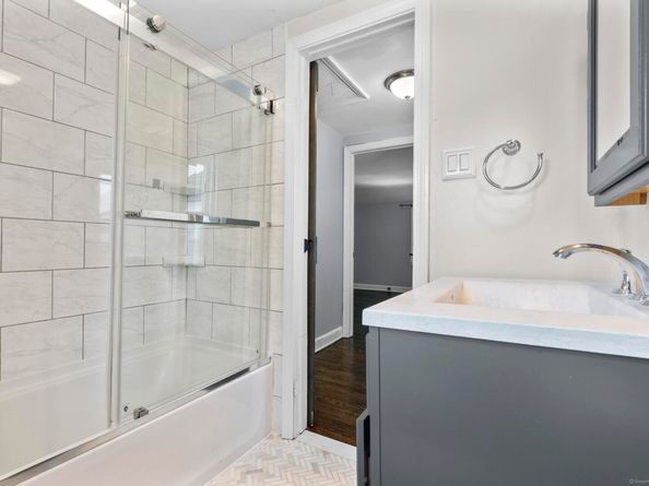 51 Blamey Circle, Stratford CT 06614