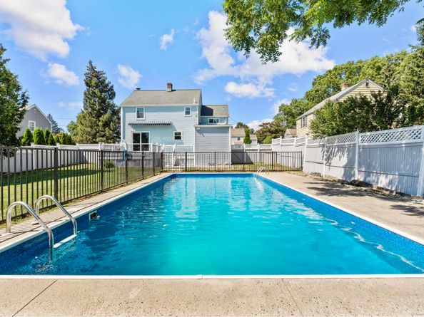 51 Blamey Circle, Stratford CT 06614