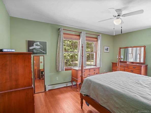 10 Aragon Drive, Trumbull CT 06611