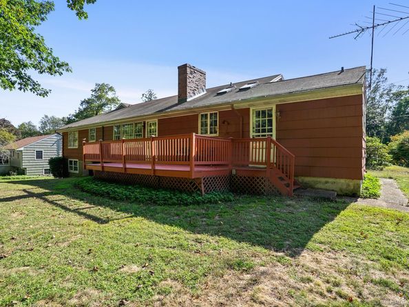 10 Aragon Drive, Trumbull CT 06611