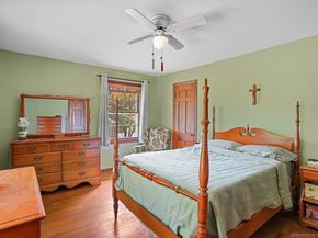10 Aragon Drive, Trumbull CT 06611