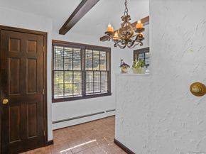 10 Aragon Drive, Trumbull CT 06611