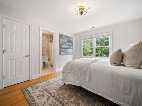 5-1/2 Christopher Lane, Norwalk CT 06851