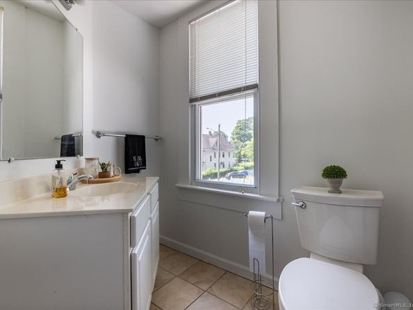 90 2nd Street, Fairfield CT 06825