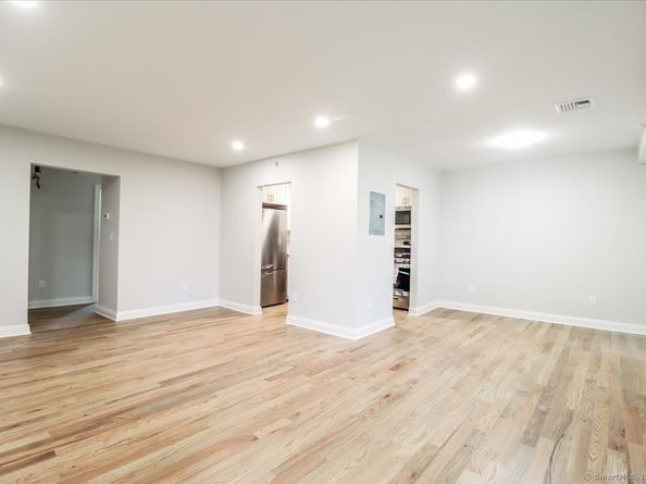 50 Greenhouse Road 42C, Bridgeport CT 06606