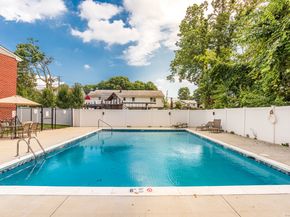 50 Greenhouse Road 42C, Bridgeport CT 06606