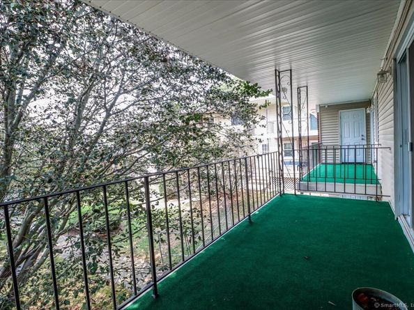 50 Greenhouse Road 42C, Bridgeport CT 06606