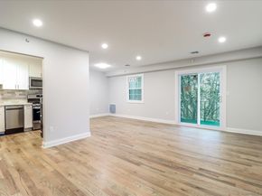 50 Greenhouse Road 42C, Bridgeport CT 06606