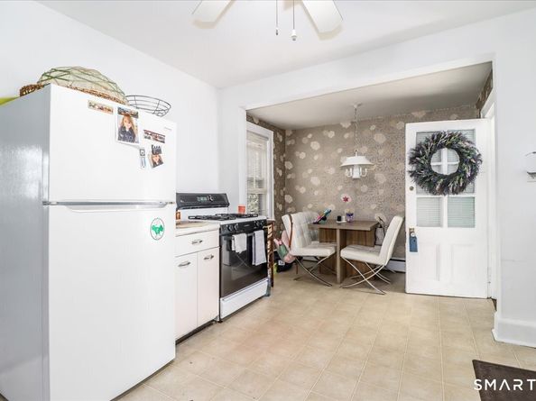 61 Smith Ridge Road, New Canaan CT 06840