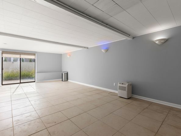 406 Courtland Avenue APT D, Stamford CT 06906