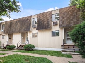 406 Courtland Avenue APT D, Stamford CT 06906