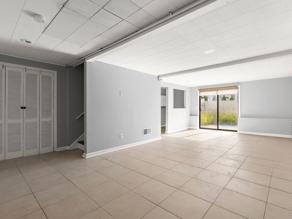 406 Courtland Avenue APT D, Stamford CT 06906