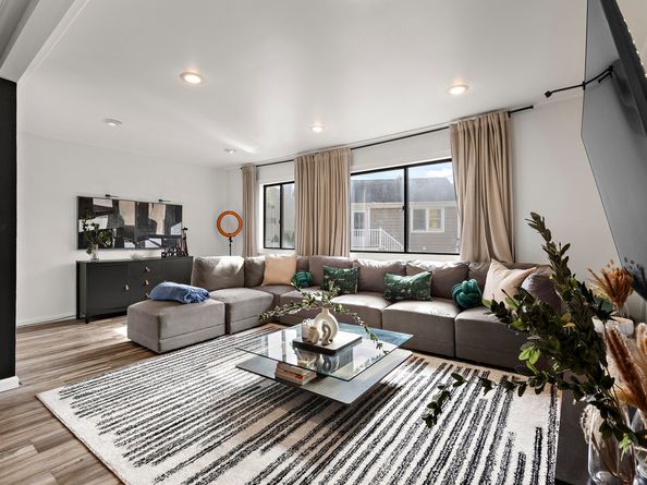 406 Courtland Avenue APT D, Stamford CT 06906